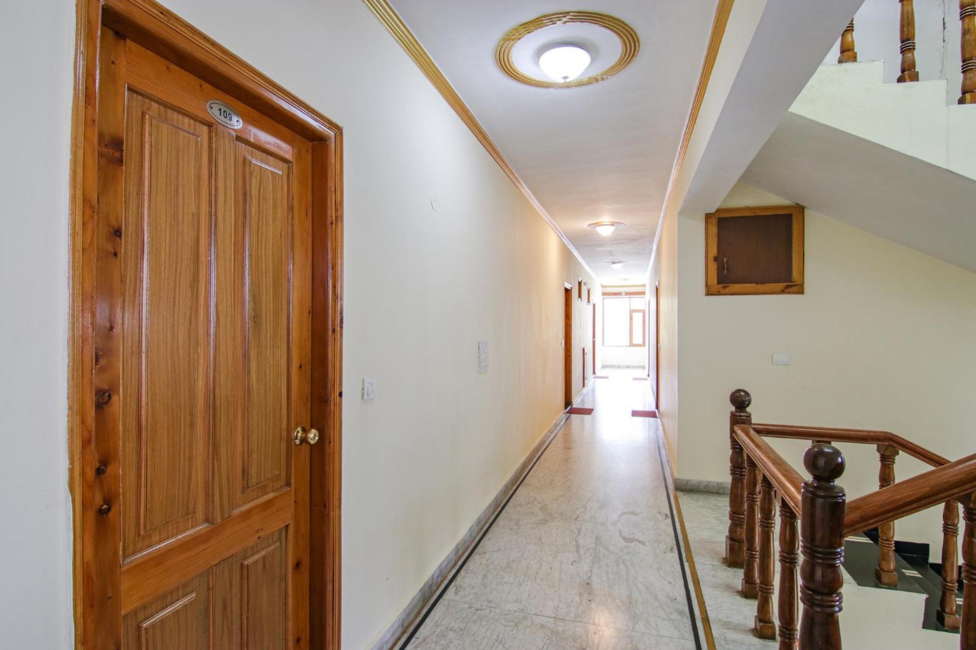 Fabhotel Prini Inn 马拉里 外观 照片